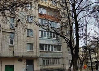 Двухкомнатная квартира на продажу, 53 м2, Черкесск, улица Доватора, 76