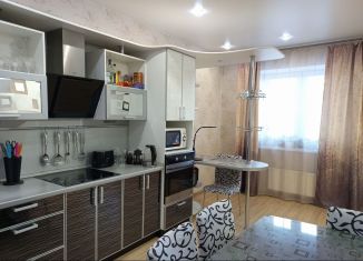 Продам 3-комнатную квартиру, 90 м2, Иркутск, улица Дыбовского, 8/8