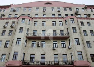 Продаю 3-комнатную квартиру, 96 м2, Москва, улица Арбат, 51с1, метро Кропоткинская