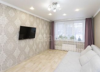 Продам 3-комнатную квартиру, 64.7 м2, Тюмень, улица Александра Логунова, 20, Восточный округ