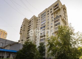 Продаю 3-ком. квартиру, 72.1 м2, Екатеринбург, улица Красных Командиров, 1А, Орджоникидзевский район