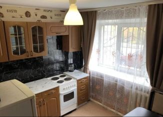 Продажа 2-комнатной квартиры, 51.6 м2, Тюмень, улица Карла Маркса, 108