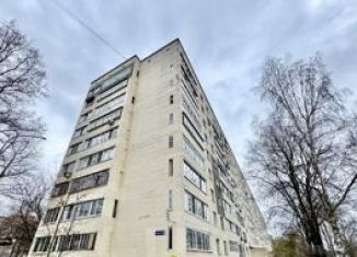 Продам 2-ком. квартиру, 49 м2, Дедовск, улица Маршала Жукова, 2