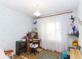 Продажа трехкомнатной квартиры, 66 м2, Тюмень, улица Демьяна Бедного, 83