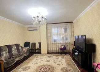 Продается 3-ком. квартира, 75 м2, Нальчик, улица Атажукина, 10