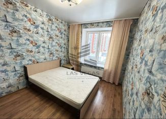 Сдам 2-ком. квартиру, 50 м2, Казань, улица Азата Аббасова, 10, ЖК Весна