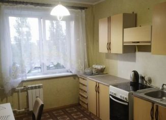 Сдаю 2-ком. квартиру, 53 м2, Старый Оскол, микрорайон Будённого, 8А