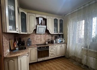 Продажа двухкомнатной квартиры, 73.6 м2, Старый Оскол, микрорайон Степной, 2