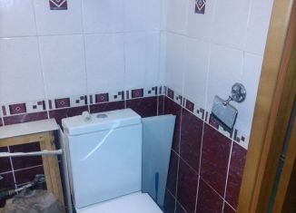 Продам 2-ком. квартиру, 43 м2, Новочебоксарск, улица Терешковой, 4