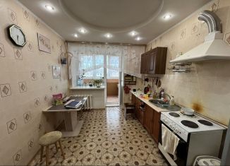 Продажа 3-ком. квартиры, 93 м2, Александров, улица Королёва, 8