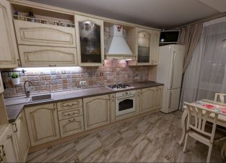 Продажа трехкомнатной квартиры, 92 м2, Новомосковск, улица Кукунина, 9Вк2