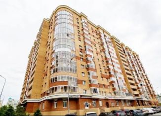 Продается трехкомнатная квартира, 93 м2, Казань, улица Адоратского, 4, ЖК Белая Бабочка