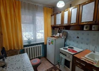 Продажа 2-ком. квартиры, 48 м2, Братск, Снежная улица, 10/2