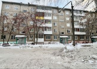 2-комнатная квартира на продажу, 37 м2, Пермский край, улица Комарова, 4А