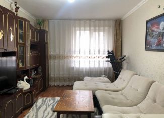 Продам 4-ком. квартиру, 82.4 м2, Славянск-на-Кубани, Батарейная улица, 381