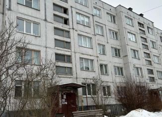 Продается 2-комнатная квартира, 54.8 м2, городской посёлок Сиверский, улица 123-й Дивизии, 4