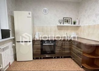 Сдается в аренду 2-комнатная квартира, 50 м2, Старый Оскол, микрорайон Космос, 9А