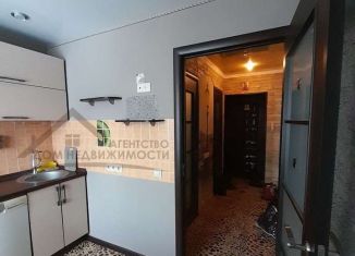 Сдаю в аренду 1-ком. квартиру, 42 м2, Старый Оскол, микрорайон Космос, 5А