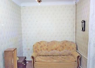 Продам двухкомнатную квартиру, 44.2 м2, поселок городского типа Мурмаши, улица Овчинникова, 2
