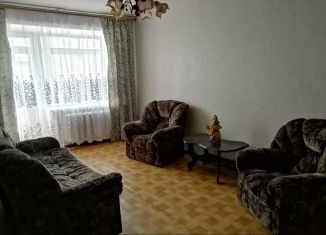 Продается трехкомнатная квартира, 57.6 м2, село Ленинское, улица Кагыкина, 1