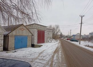 Продается гараж, 30 м2, поселок городского типа Нарышкино, площадь Ленина
