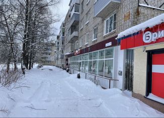 Аренда торговой площади, 60 м2, Рыбинск, улица Рокоссовского, 2