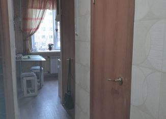 Сдается в аренду 1-комнатная квартира, 32.6 м2, Петергоф, улица Шахматова