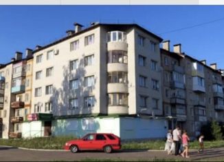 Продам 2-ком. квартиру, 54 м2, Кольчугино, улица Веденеева, 3