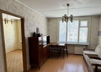 Продам трехкомнатную квартиру, 60 м2, Тольятти, улица Жилина, 40