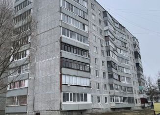 Продаю 2-ком. квартиру, 47.2 м2, Куровское, Коммунистическая улица, 58