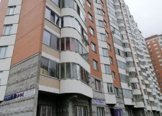 Продается трехкомнатная квартира, 16 м2, Москва, улица Липчанского, 2, метро Улица Дмитриевского