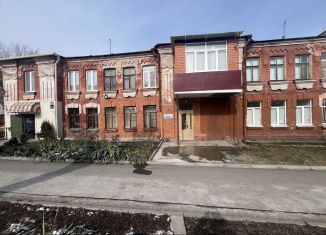 Продам 2-комнатную квартиру, 60 м2, Владикавказ, улица Церетели, 13