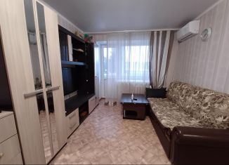 Продам 1-ком. квартиру, 32 м2, Октябрьский, Комсомольская улица, 17А