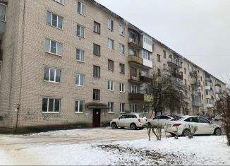 Продажа 2-ком. квартиры, 41.3 м2, Сланцы, улица Гагарина