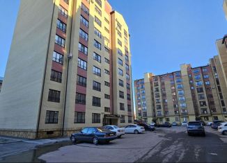 Продается 2-комнатная квартира, 80 м2, Владикавказ, улица Хадарцева, 10А, 12-й микрорайон