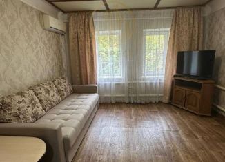 Продам 3-ком. квартиру, 82 м2, Минеральные Воды, улица Ленина, 25