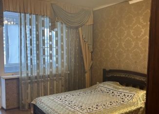 Сдам в аренду 2-ком. квартиру, 60 м2, Ставрополь, улица Мира, 355