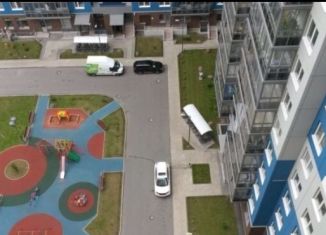 Сдаю квартиру студию, 30 м2, Мурино, Привокзальная площадь, 3к2, ЖК Эланд