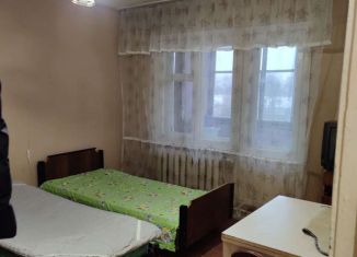 Продажа 1-ком. квартиры, 32 м2, Новомосковск, улица Маклец, 1А