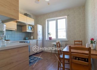 Продажа 3-ком. квартиры, 80.7 м2, Санкт-Петербург, Юнтоловский проспект, 53к4, Юнтоловский проспект