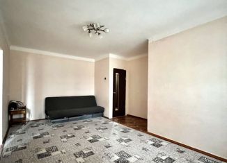 Продается двухкомнатная квартира, 42.4 м2, Нальчик, улица Мальбахова, район Богданка