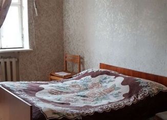 Сдается в аренду однокомнатная квартира, 35 м2, Абинск, Комсомольский проспект