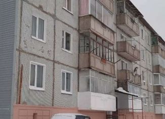 Продаю 4-комнатную квартиру, 83.3 м2, поселок городского типа Белогорск, Комсомольская улица, 14А