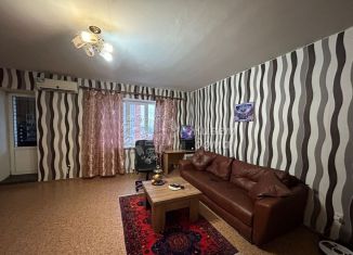 Продам двухкомнатную квартиру, 92.5 м2, Волгоградская область, Удмуртский переулок, 105