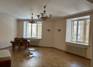 Продажа 5-комнатной квартиры, 216 м2, Омск, Волочаевская улица, 15к1
