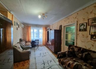 Продается 2-комнатная квартира, 45 м2, Астрахань, 1-я Перевозная улица, 116, Ленинский район