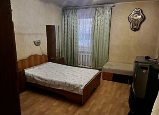 Сдается в аренду 2-комнатная квартира, 46 м2, Ялуторовск, Комсомольская улица, 67
