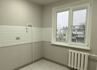 Продается двухкомнатная квартира, 46 м2, Невинномысск, Северная улица, 7