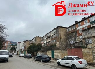 Продам 2-ком. квартиру, 55 м2, Дагестан, улица Юрия Гагарина, 25