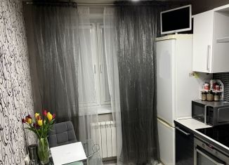 2-комнатная квартира в аренду, 55 м2, Москва, Мичуринский проспект, 13, метро Раменки